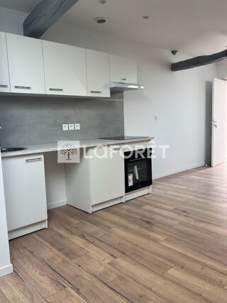  Appartement à louer 2 pièces 28 m²