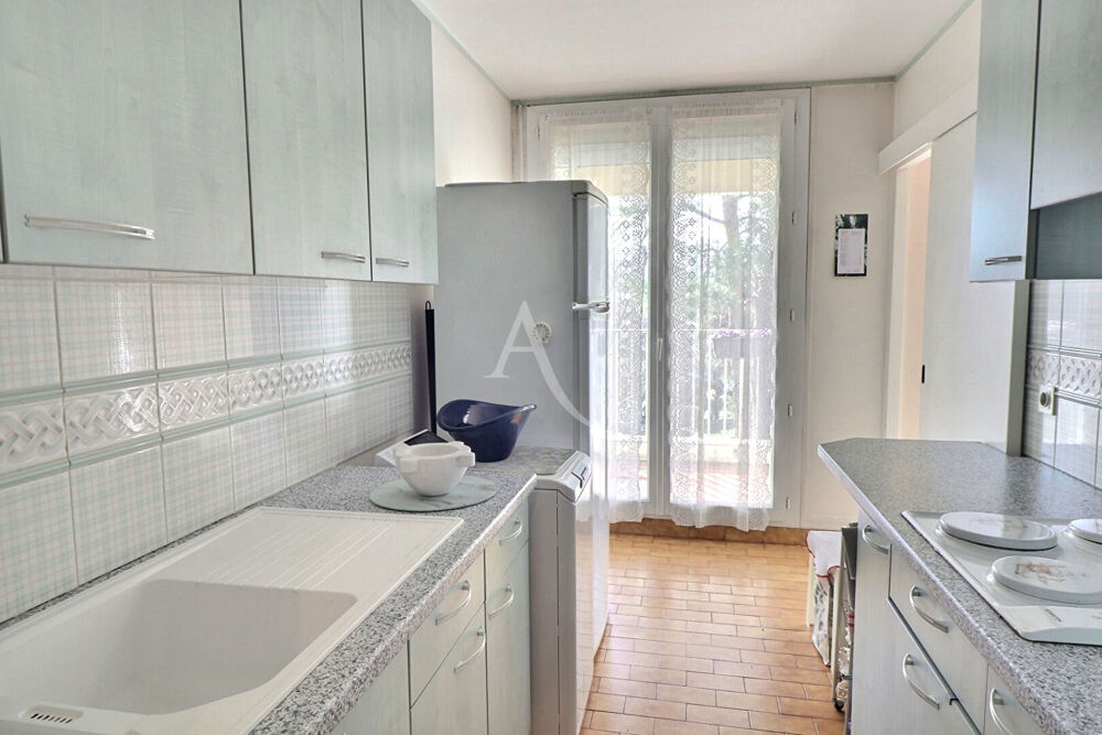 Vente Appartement Appartement T3 - Marseille 13012 - Terrasse - ascenseur Marseille 11