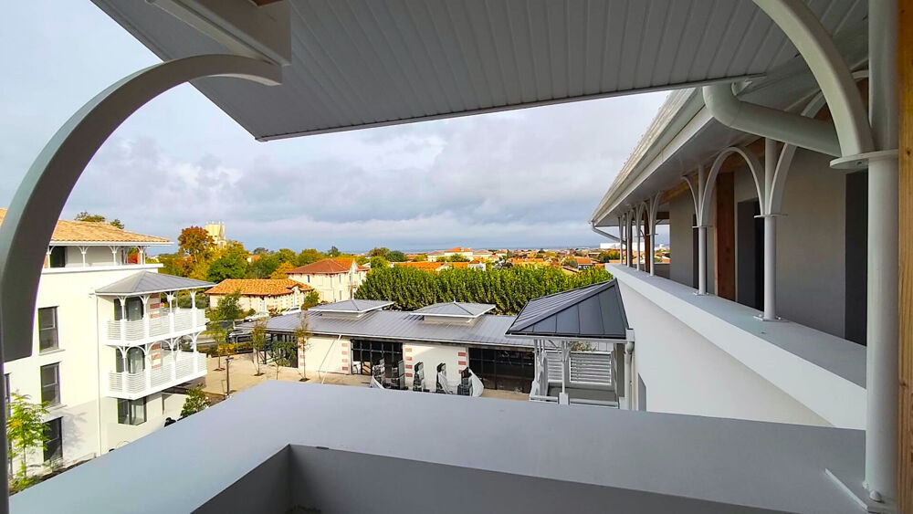 Confortable T4 avec jolie terrasse vue bassin proche toutes commodités