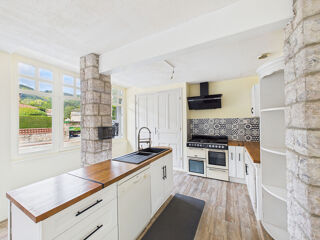  Maison � vendre 10 pi�ces 180 m�