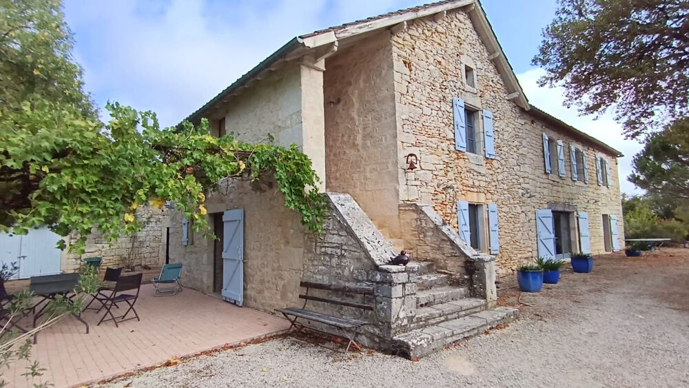 Vente Maison Propriété quercynoise , Francoules , 8 pièces,  450 m2 , 9 hectares Cahors