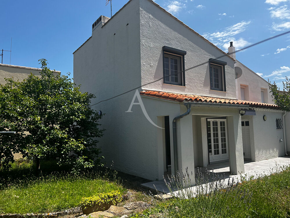Location Maison MAISON CLIMATISEE A VILLEMOUSTAUSSOU AVEC JARDIN Villemoustaussou