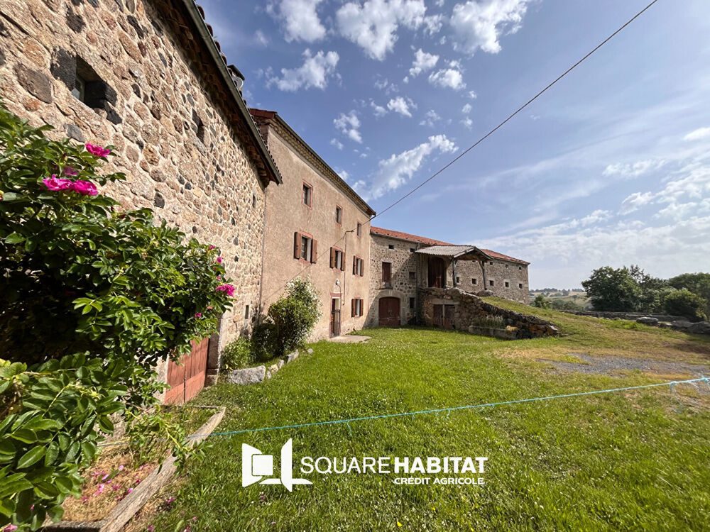 Vente Maison Corps de ferme à renover dans petit hameau Saugues