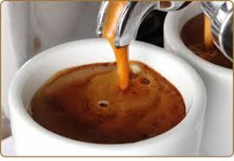 BAR Salades Midi Centre Marseille CLIENTELE BUREAUX PROFS LIBERALES 159000 13006 Marseille