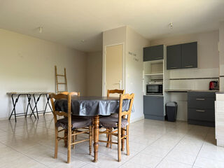  Appartement à louer 3 pièces 61 m²