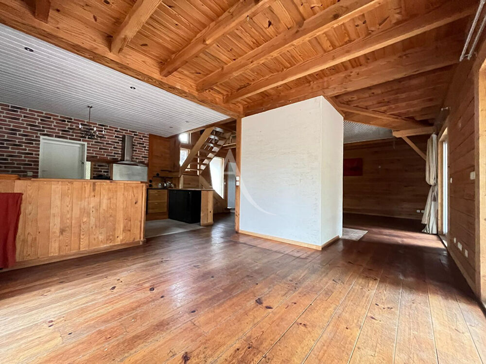 Grande maison familiale de 185m² avec studio indépendant sur plus de 2300m² de terrain !
