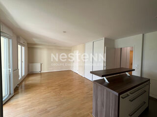  Appartement à louer 3 pièces 76 m²
