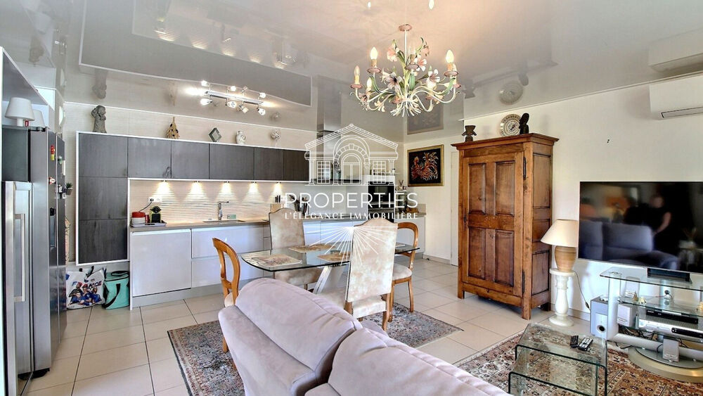 Vente Appartement LE LAVANDOU - T3 DE 2016 - 68 M² - ASCENSEUR - TERRASSE 60M² -  PISCINE - PARKING X2 Le lavandou