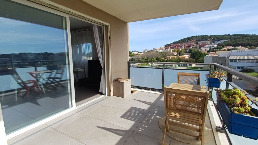 Appartement Sète 4 pièces 94 m2 + 2 garages