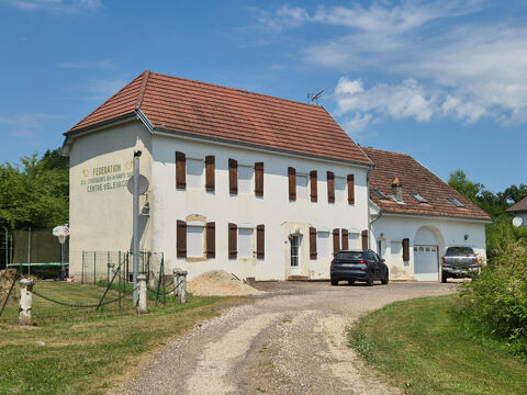   Maison  Secteur Faverney 280 m2 sur 22.5 ares de terrain Maison - 6 pice(s) - 280 m