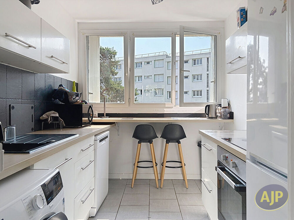 Vente Appartement Appartement T4 avec balcon -  Proche centre-ville de Cholet Cholet
