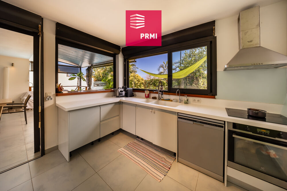 Vente Maison TROIS BASSINS  : Maison T4 avec piscine et proche plage Les trois bassins