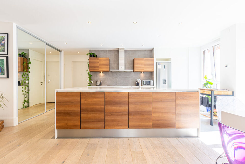 AGENCE IMMOBILIERE LAFORET - EXCLUSIVITE - ANNECY CENTRE-VILLE - "FICUS" - MAGNIFIQUE APPARTEMENT T4 HAUT-DE-GAMME de 119.69m²