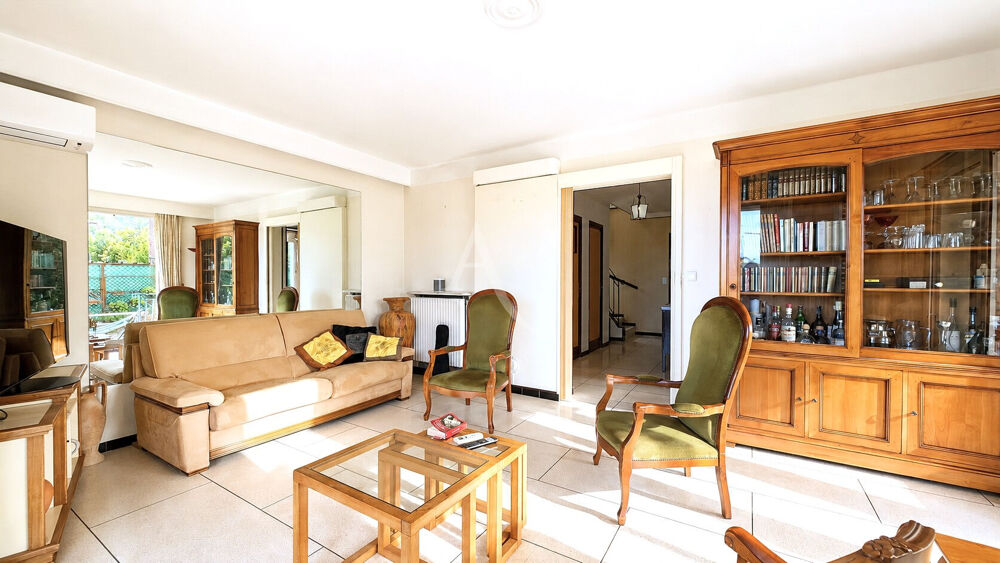 � vendre  Maison Carqueiranne (83320)
