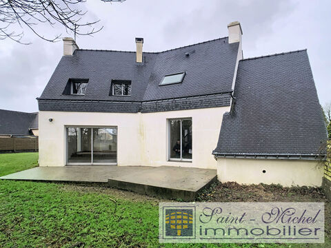   LOCUNOL� au bourg, maison de 116 m� avec jardin Maison - 4 pi�ce(s) - 122 m�