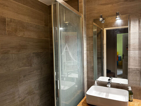  Appartement � louer 4 pi�ces 121 m�