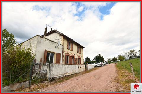   BEAUX VOLUMES ET PROXIMITE IMMEDIATE DES COMMERCES : Maison - 7 pi�ce(s) - 110 m�