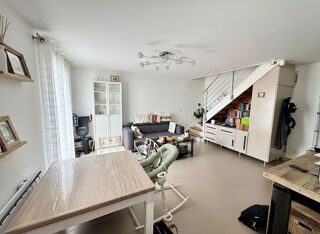  Appartement à louer 3 pièces 56 m²