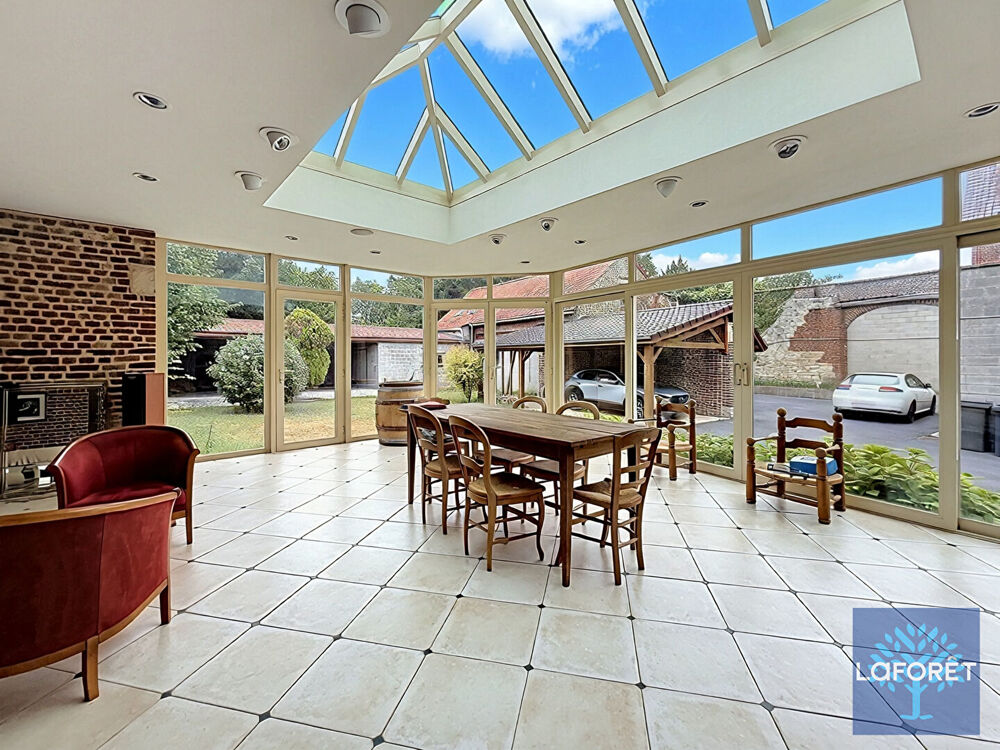 Vente Maison Magnifique maison avec stationnements et dépendances à Haspres Haspres