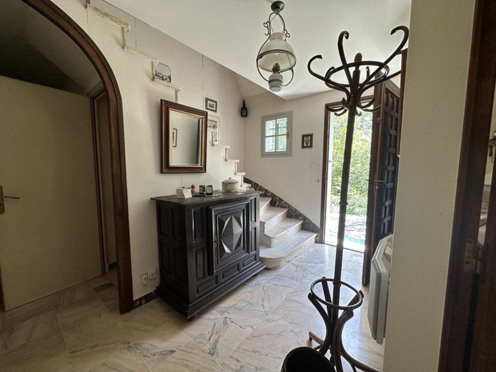 Maison familiale avec grand parc arboré