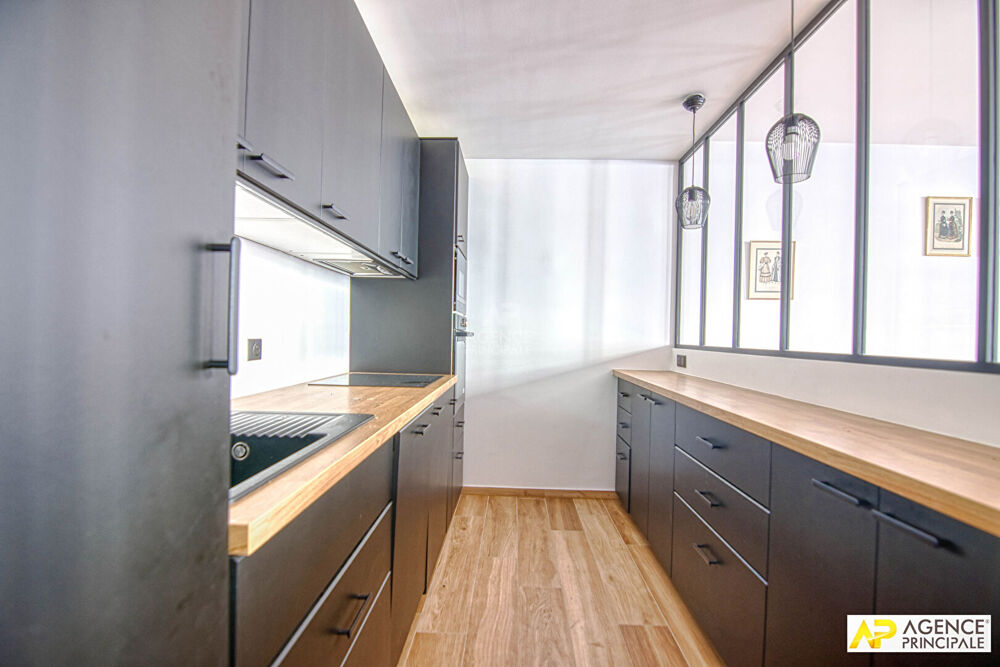 Vente Appartement Versailles Notre-Dame APpartement 3 pièces 76.7 m² situé au 1er étage avec parking en option Versailles