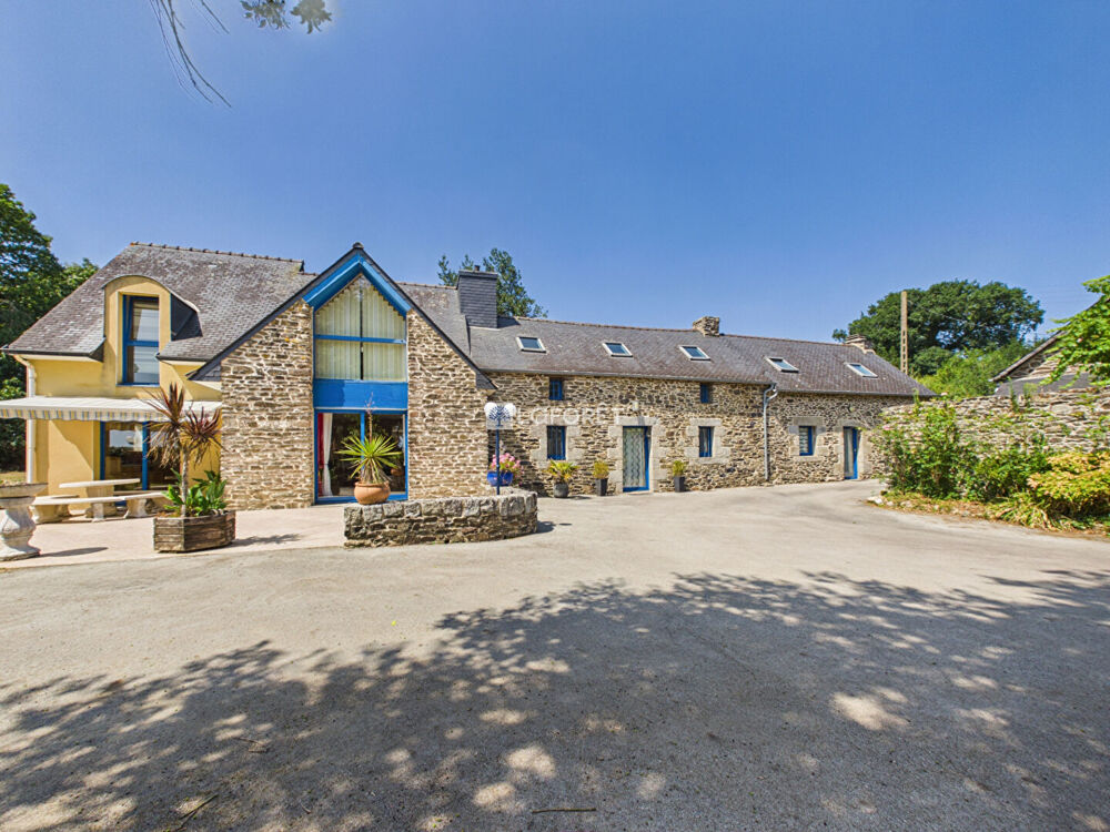 Maison Le Cloitre Pleyben 7 pièce(s) 236 m2