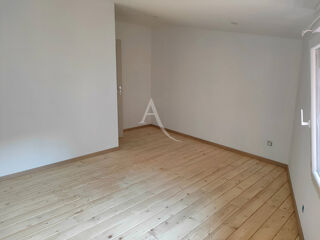  Maison à louer 4 pièces 102 m²