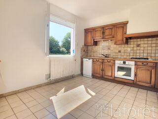  Maison à louer 6 pièces 129 m²