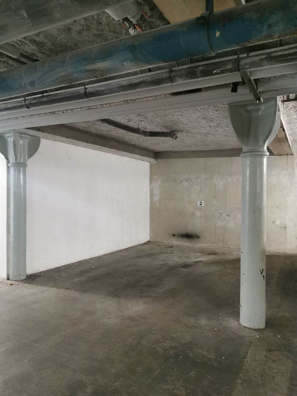 Location Parking/Garage Place de parking dans un sous-sol / Courlancy / Rsidence scurise / Reims