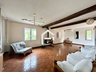  Maison à louer 5 pièces 148 m²