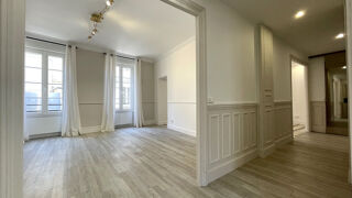  Appartement à louer 5 pièces 134 m²