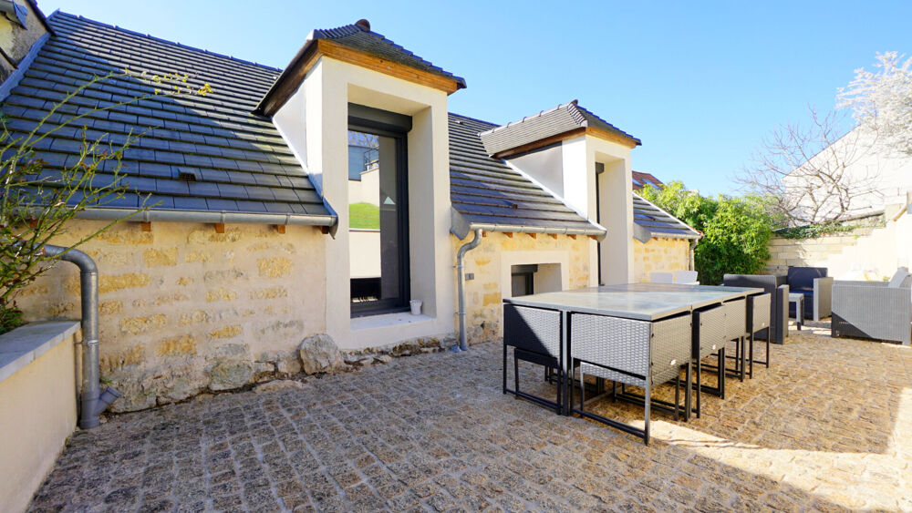 Maison Rénovée - 3 chambres - 174 m2