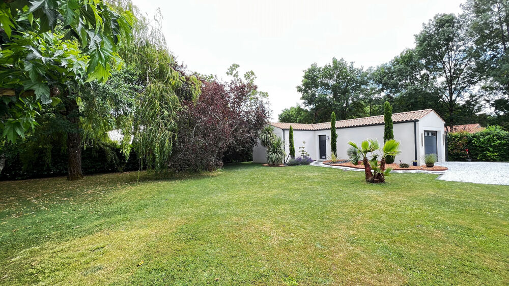 Vente Maison Maison de 62m2 à finir sur terrain arboré et paysagé Medis