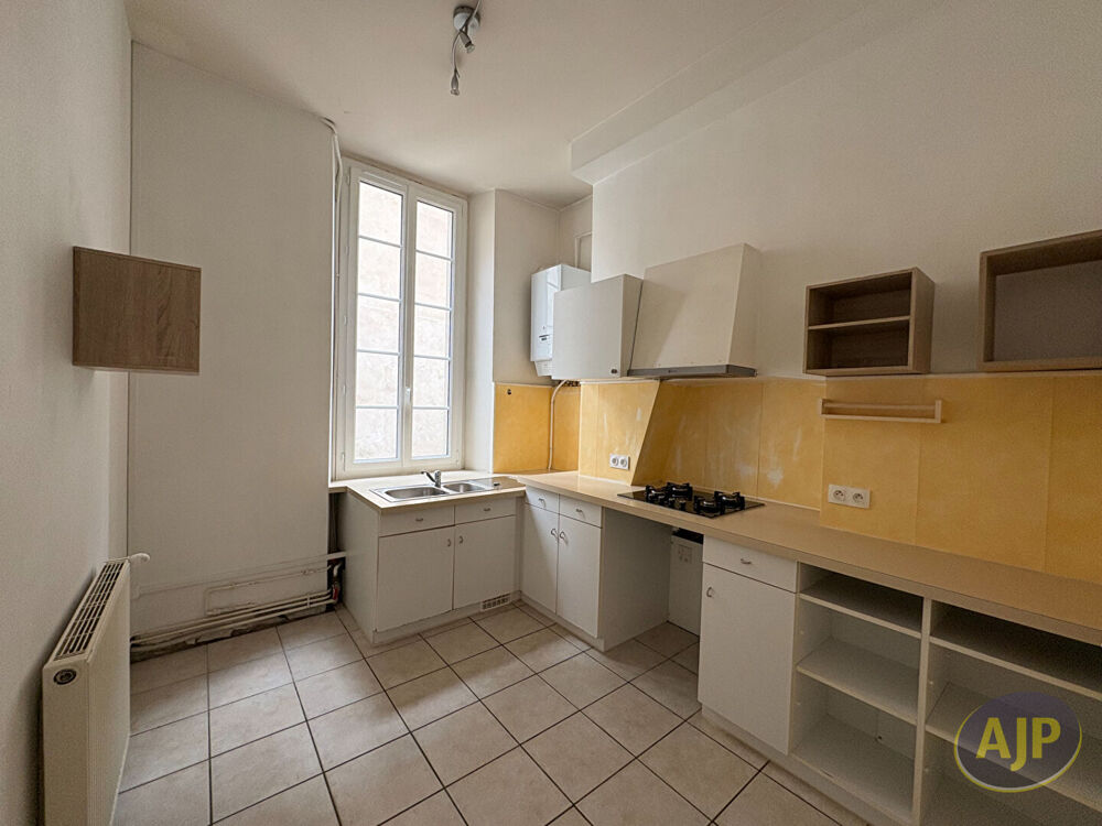 Location Appartement A LOUER - CENTRE VILLE - Rue Santeuil Nantes