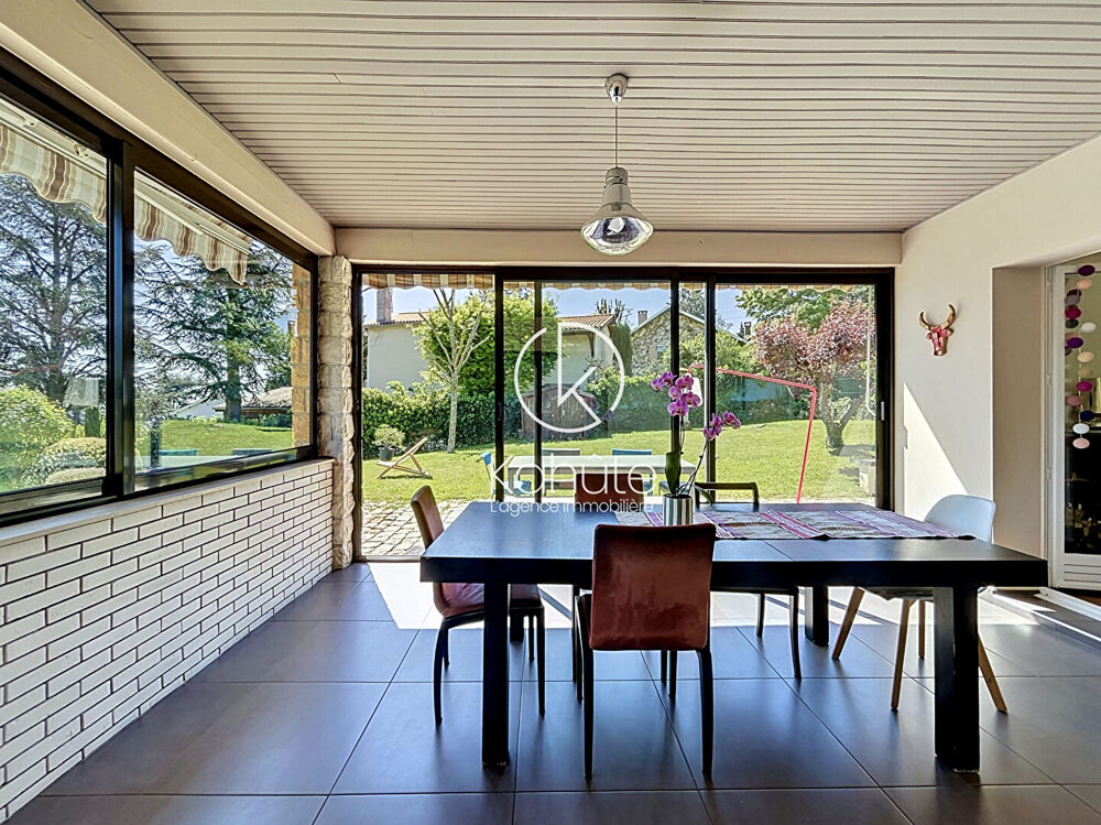 Vente Maison Maison avec vue imprenable, Saint Didier Au Mont D Or, 7 pièce(s), 200 m2, 1816m2 de terrain, piscine et garage double Saint didier au mont d or
