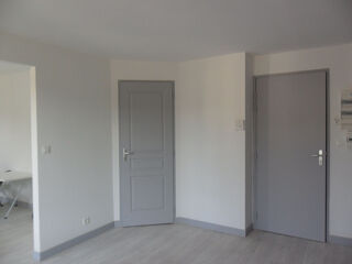  Appartement à louer 3 pièces 40 m²