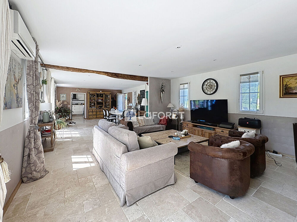 Vente Maison Maison de caractère 283 m² avec 6 chambres et parc de 8 000 m² à Bec-de-Mortagne Bec de mortagne