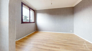  Appartement à vendre 4 pièces 77 m²