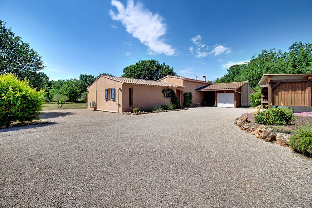 LES ARCS-SUR-ARGENS - A VENDRE - Maison de plain-pied de 140 m² avec piscine sur 5 265 m² de terrain - GARAGE - CARPORT - PANNEA