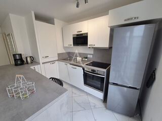  Appartement à louer 3 pièces 63 m²