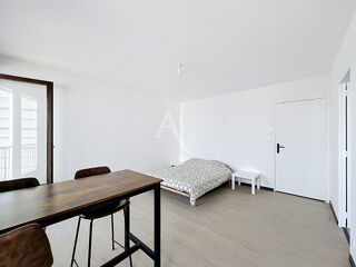  Appartement à louer 1 pièce 36 m²
