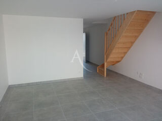  Maison à louer 3 pièces 76 m²
