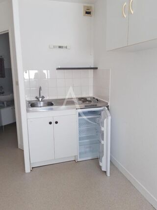  Appartement à louer 1 pièce 17 m²