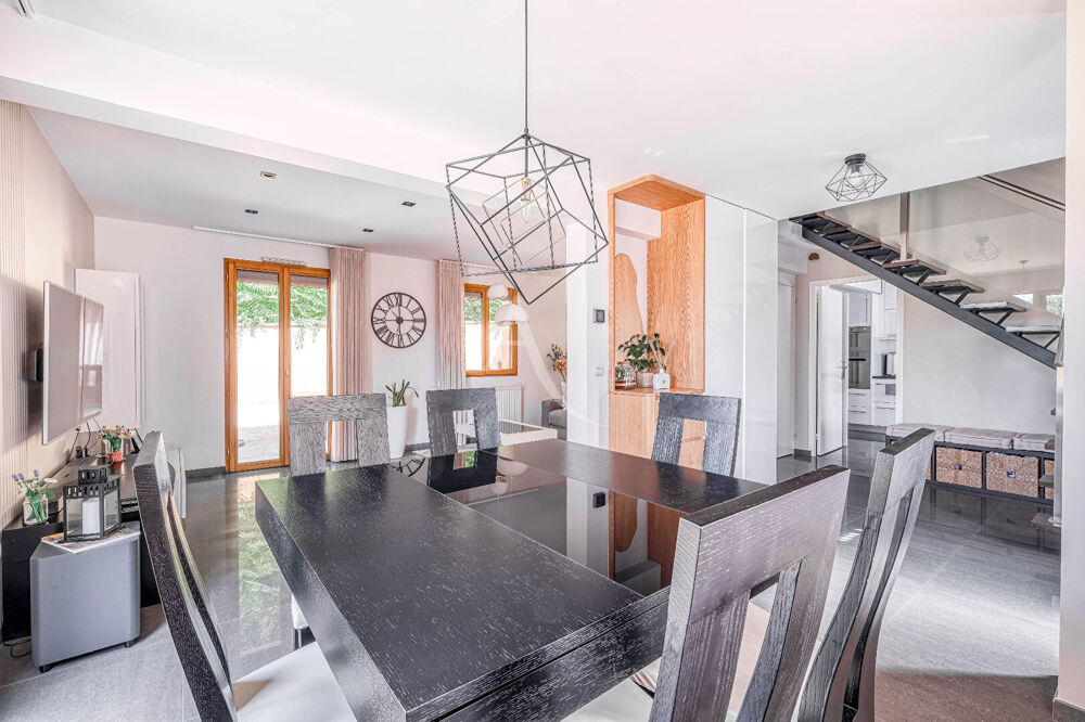 Vente Maison Maison contemporaine d'environ 125m² ? DPE C ? Garage double - 5 pièces Trilbardou