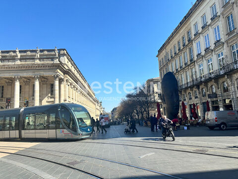 Proche Grand Th&eacute;atre Fonds de restauration 350000 33000 Bordeaux