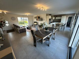  Maison  vendre 6 pices 146 m