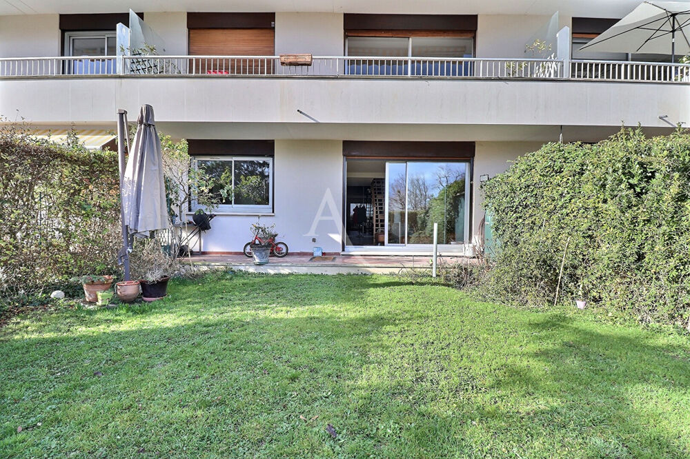 Vente Appartement Magnifique appartement de 91 m2 avec jardin privatif 85m2 Le mesnil le roi