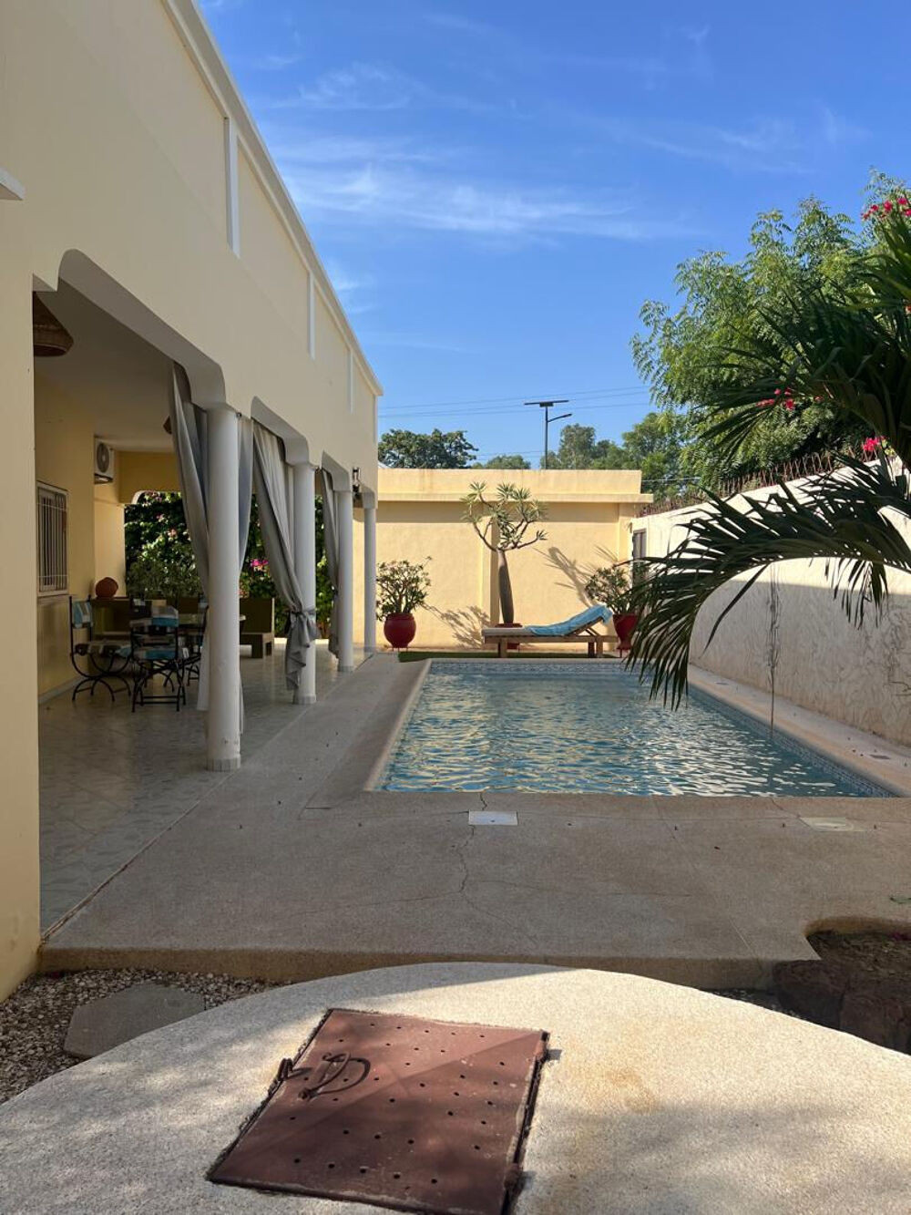 Vente Maison Charmante Villa avec piscine & Titre Foncier au coeur de Saly Saly (Senegal)