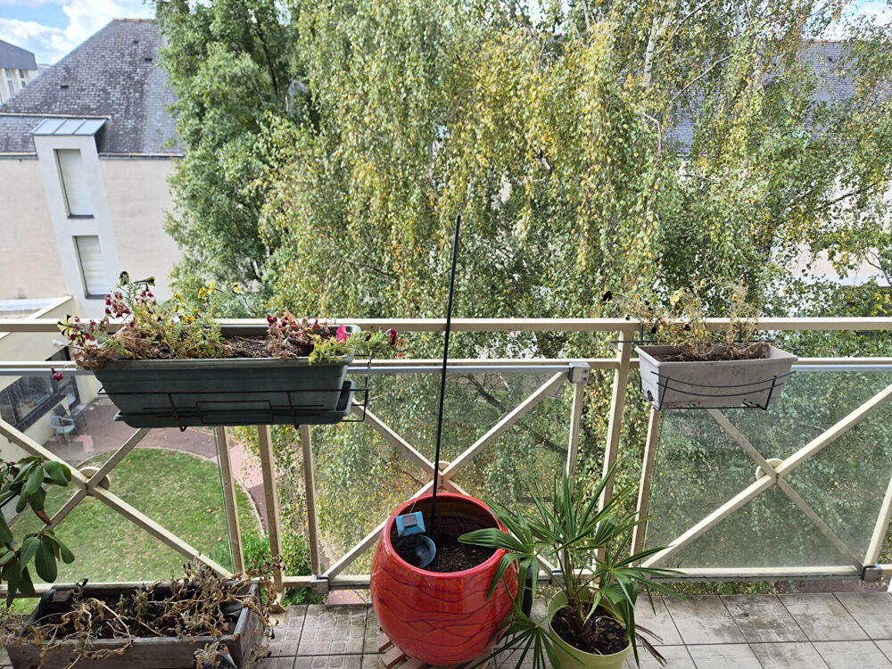 Vente Appartement A VENDRE  Appartement Nantes 48m2 Résidence seniors LES CASTALIES Nantes