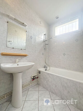  Appartement à louer 3 pièces 59 m²
